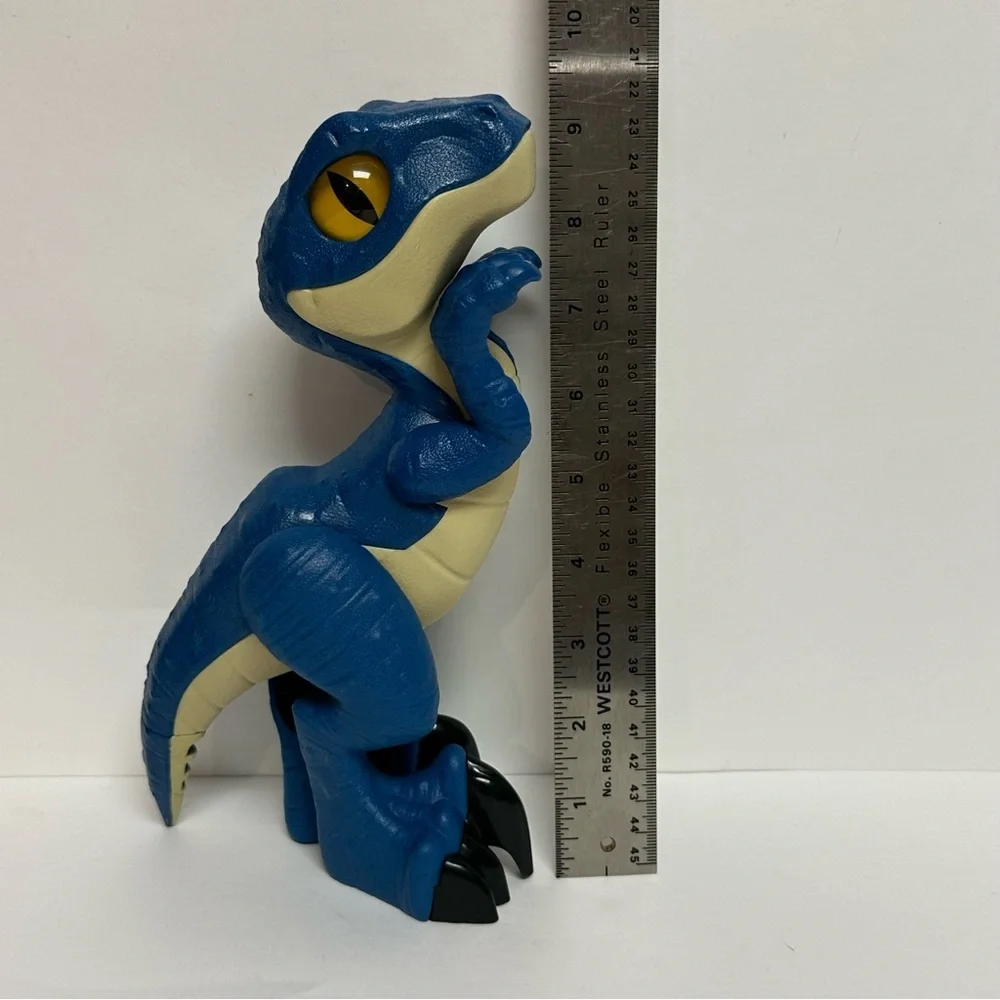 Imaginext Jurassic World Blue Raptor XL Dinosaur Action Figure Toy Fisher-Price